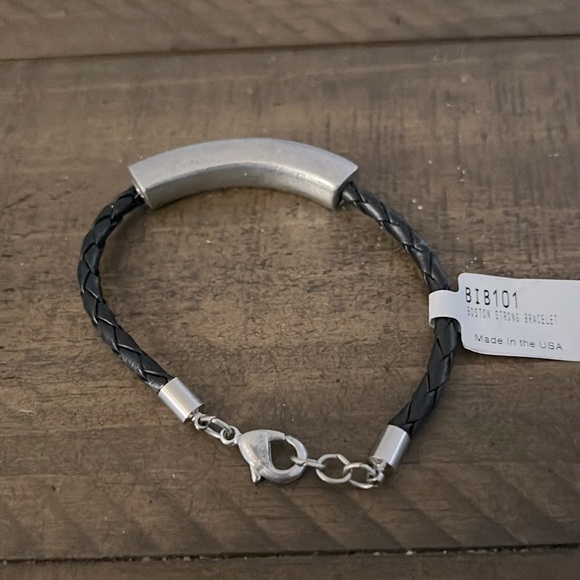 Boston Strong Boston Marathon Bracelet NOS USA - Picture 4 of 5